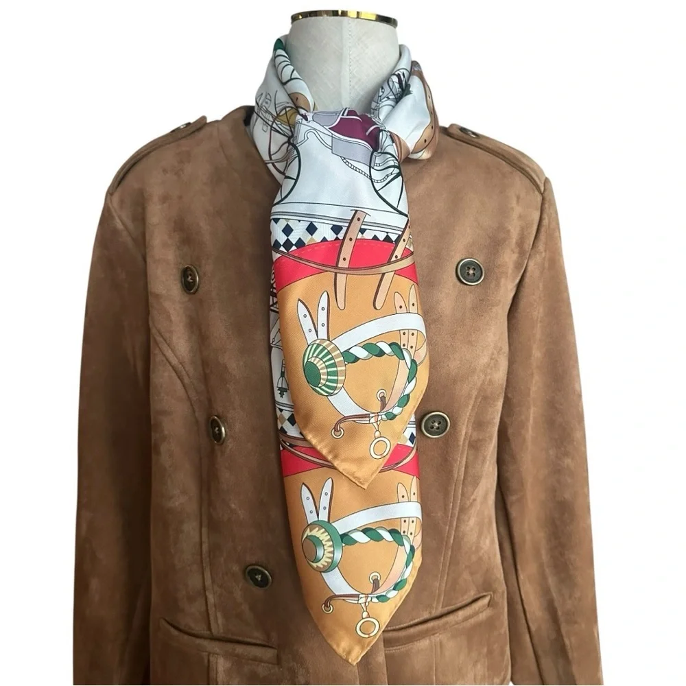 Hermès “Les Voitures Nouvelles” Silk Carré 90 Scarf Gold Brown Red Carriage - Picture 9 of 13